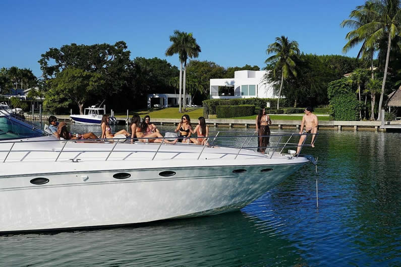 Sea Ray 540 Sundancer 11